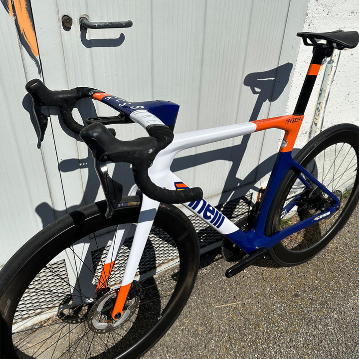 Pressure - Triple White Ultegra Di2 Test - M – Cinelli Official