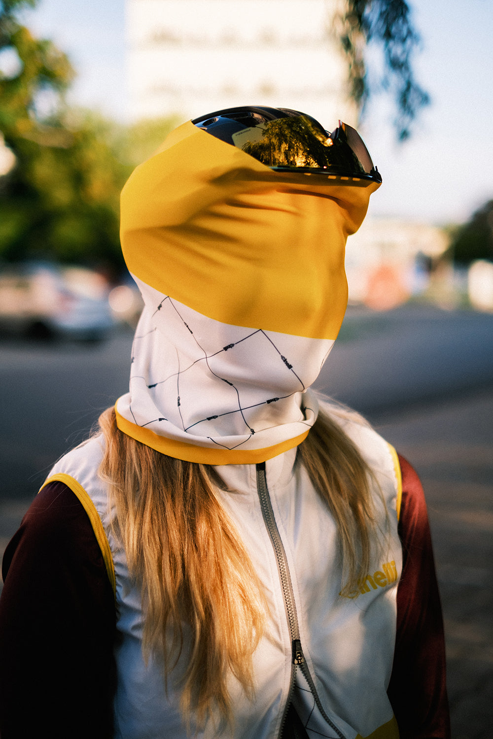 WINTER NECK WARMER YELLOW BLOCK