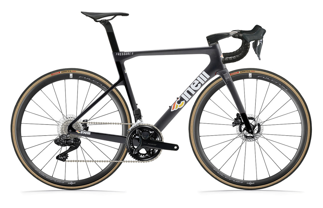 CINELLI ブラック ロードバイク 新車、CINELLI「VIGORELLI ROAD」。ぼくのかんがえたさいきょうの