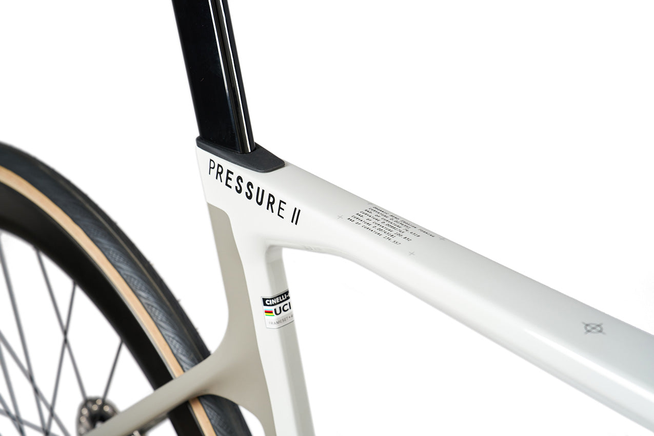 PRESSURE 2 - RED ETAP AXS 12s